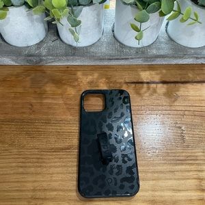 Leopard loopy case